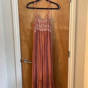 Maxi dress, spaghetti straps, lined, size small